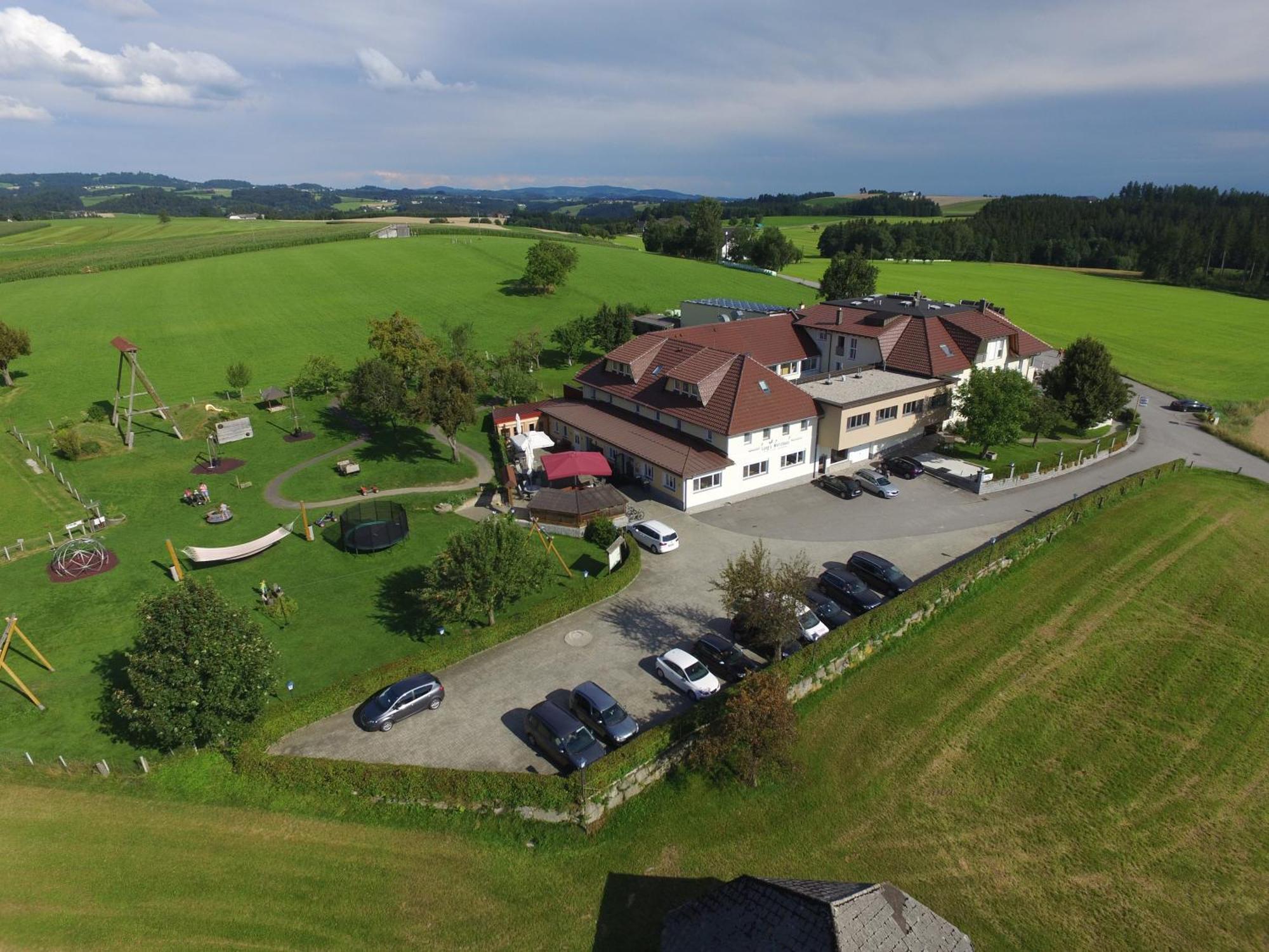 Langs Wirtshaus Hotel Sankt Ulrich im Mühlkreis Екстериор снимка