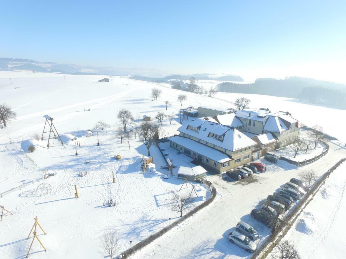 Langs Wirtshaus Hotel Sankt Ulrich im Mühlkreis Екстериор снимка